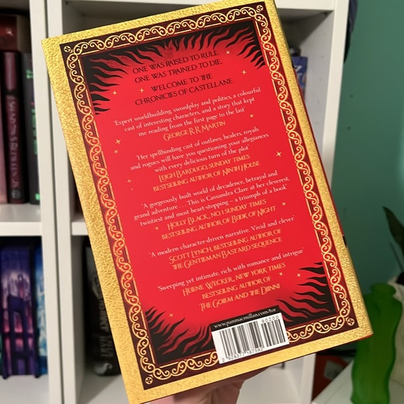 Waterstones Sword Catcher by Cassandra Clare - Picture 2 of 6